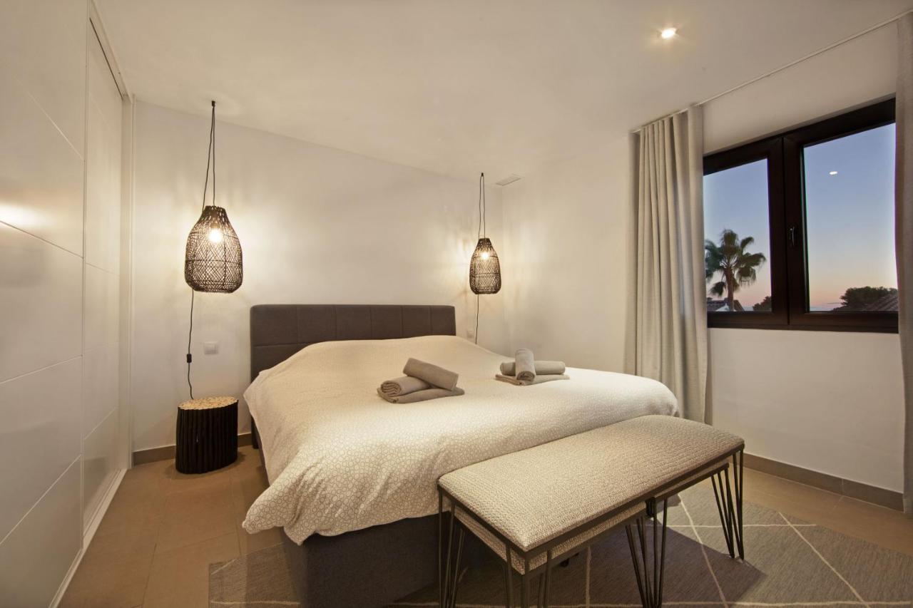 Modern Villa Close To Costabella Beach Marbella Ngoại thất bức ảnh
