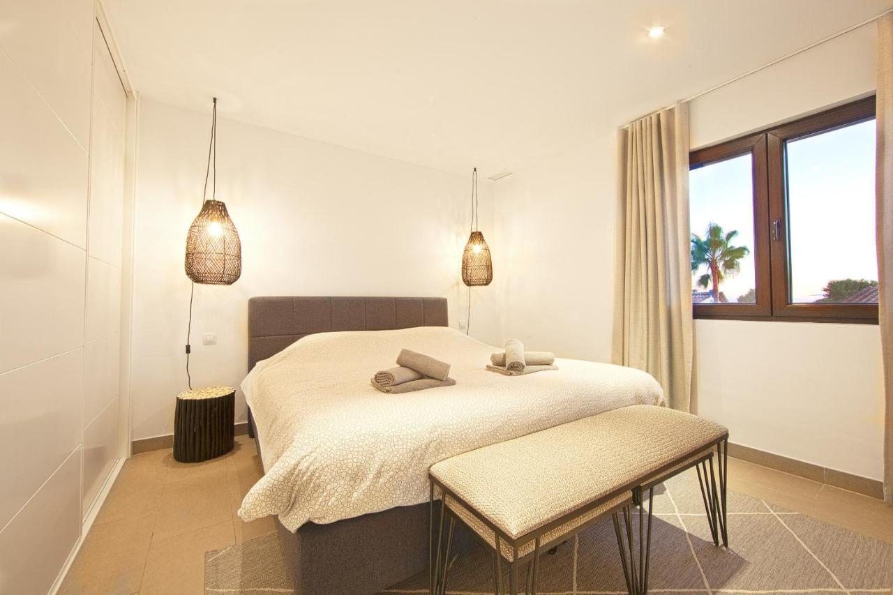 Modern Villa Close To Costabella Beach Marbella Ngoại thất bức ảnh